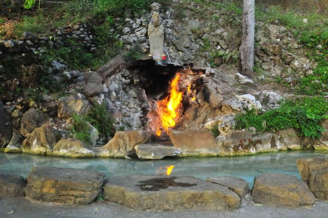 照片-水火同源又名「水火洞」，曾名列台灣七景和台南八景